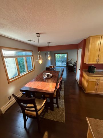 2508 Knoll Circle, Maplewood, MN 55109