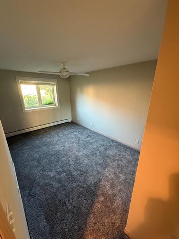 2508 Knoll Circle, Maplewood, MN 55109