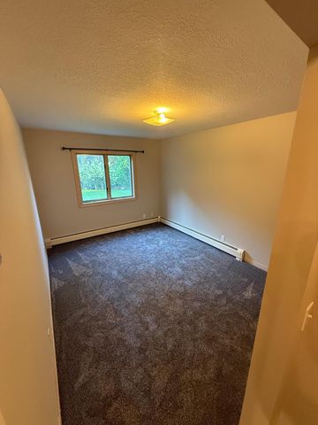 2508 Knoll Circle, Maplewood, MN 55109