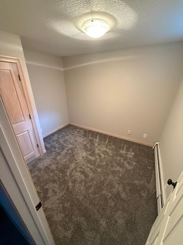 2508 Knoll Circle, Maplewood, MN 55109