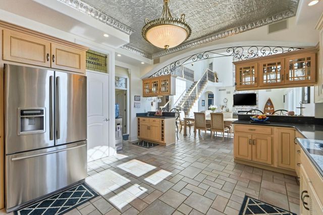 82 EMS B6C Lane, Leesburg, IN 46538