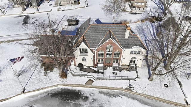 82 EMS B6C Lane, Leesburg, IN 46538