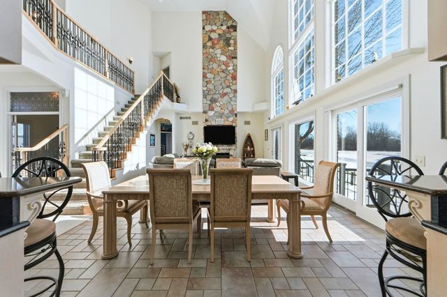 82 EMS B6C Lane, Leesburg, IN 46538