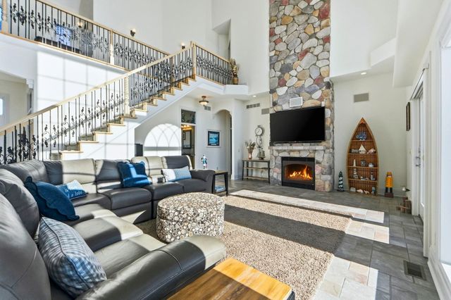 82 EMS B6C Lane, Leesburg, IN 46538