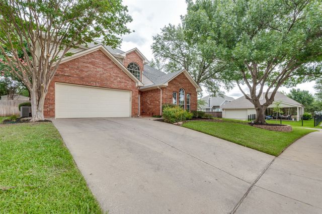 6137 Pebble Creek Drive, North Richland Hills, TX 76180