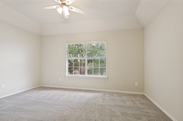 6137 Pebble Creek Drive, North Richland Hills, TX 76180