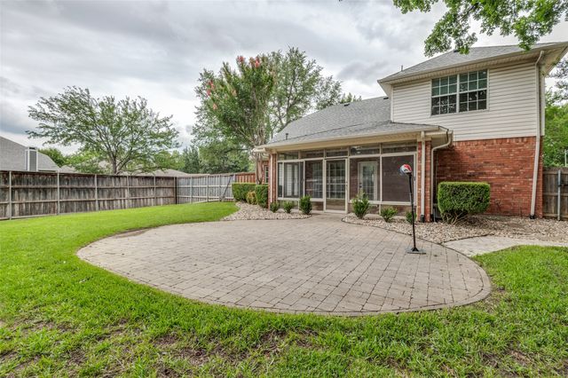 6137 Pebble Creek Drive, North Richland Hills, TX 76180