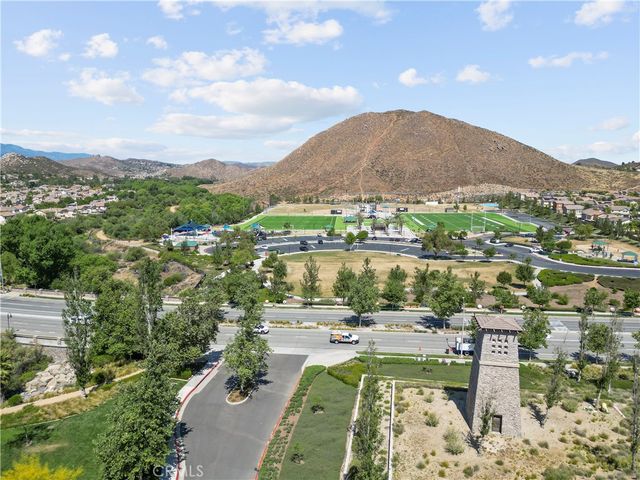 33581 Cedar Creek, Lake Elsinore, CA 92532