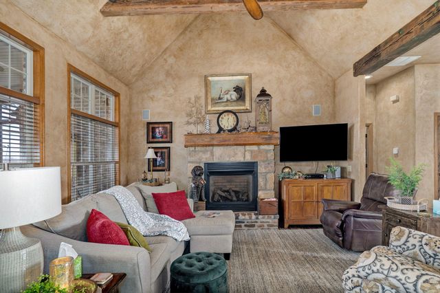 815 E Beaufort Street, Nixa, MO 65714