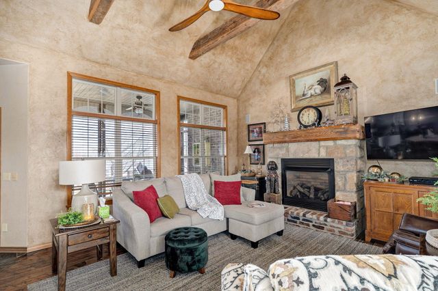 815 E Beaufort Street, Nixa, MO 65714