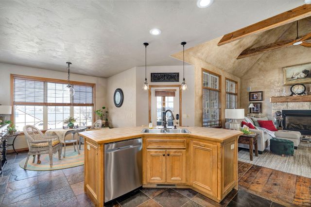 815 E Beaufort Street, Nixa, MO 65714