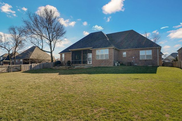 815 E Beaufort Street, Nixa, MO 65714