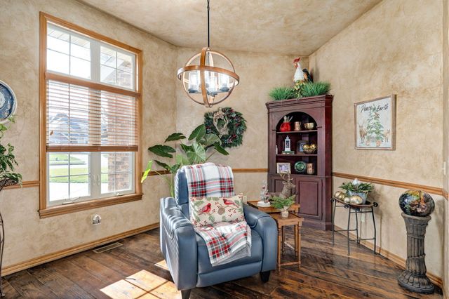 815 E Beaufort Street, Nixa, MO 65714