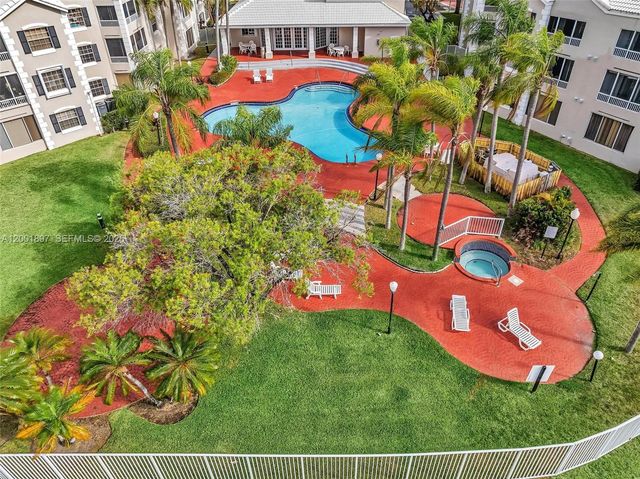 2851 N Oakland Forest Dr 306, Oakland Park, FL 33309