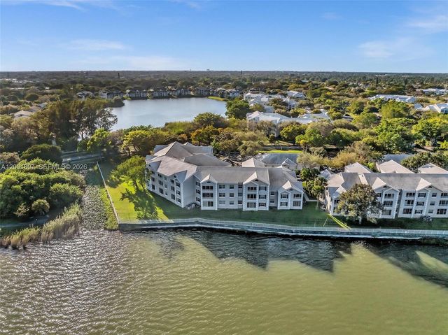 2851 N Oakland Forest Dr 306, Oakland Park, FL 33309