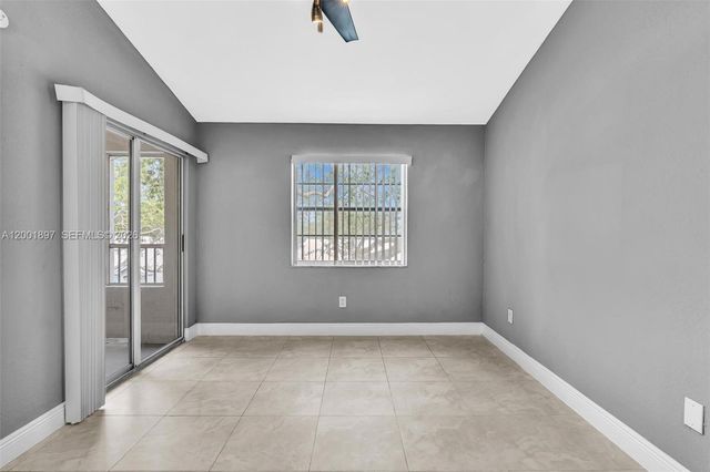 2851 N Oakland Forest Dr 306, Oakland Park, FL 33309