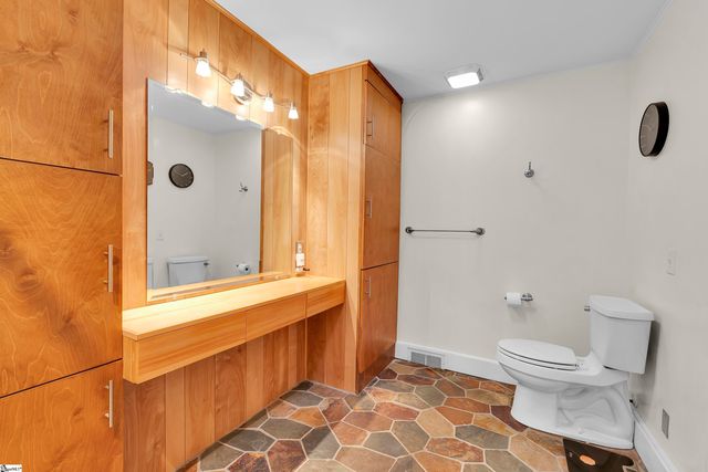 211 Beechwood Drive, Spartanburg, SC 29307