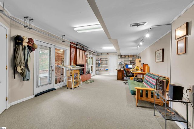 211 Beechwood Drive, Spartanburg, SC 29307