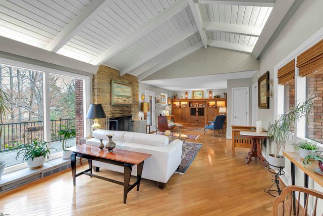 211 Beechwood Drive, Spartanburg, SC 29307