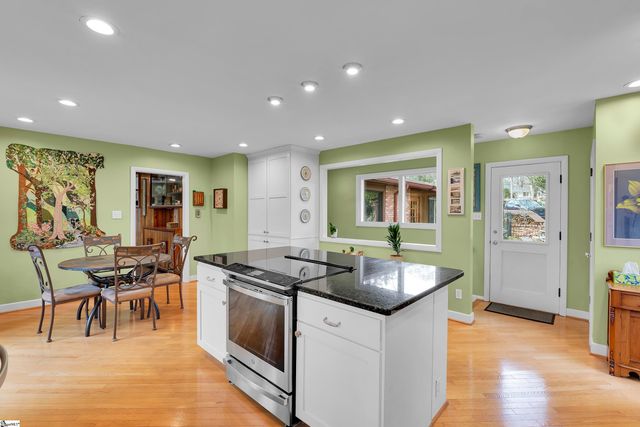 211 Beechwood Drive, Spartanburg, SC 29307