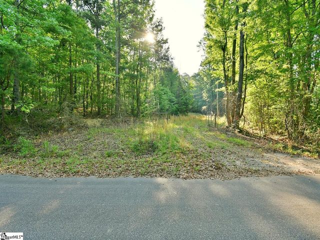 13 Cody Lane, Fountain Inn, SC 29644