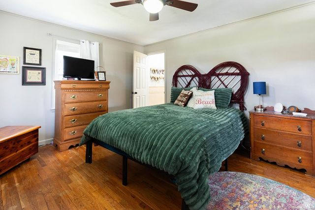 800 E LaPorte Street, Plymouth, IN 46563