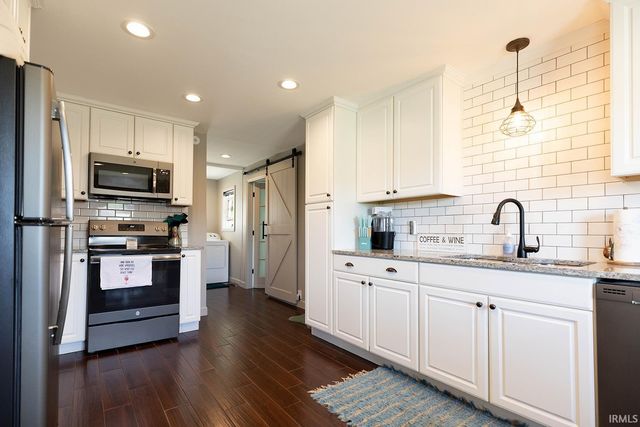 800 E LaPorte Street, Plymouth, IN 46563