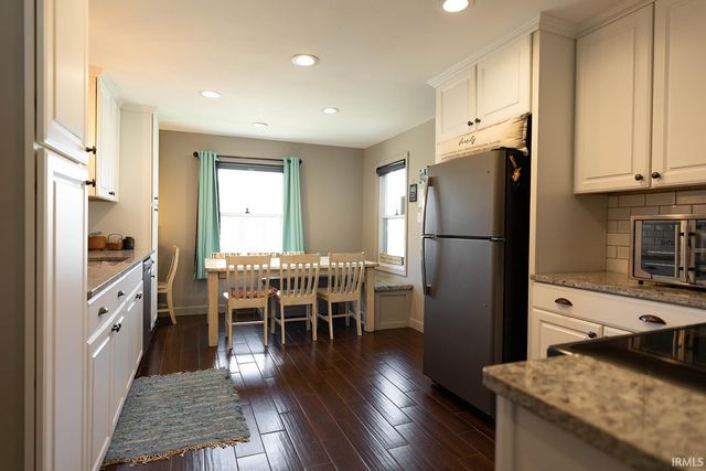 800 E LaPorte Street, Plymouth, IN 46563