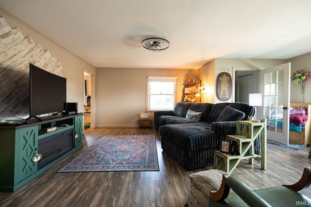 800 E LaPorte Street, Plymouth, IN 46563