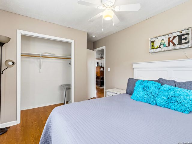 1397 CANYON LAKE DR, Canyon Lake, TX 78133