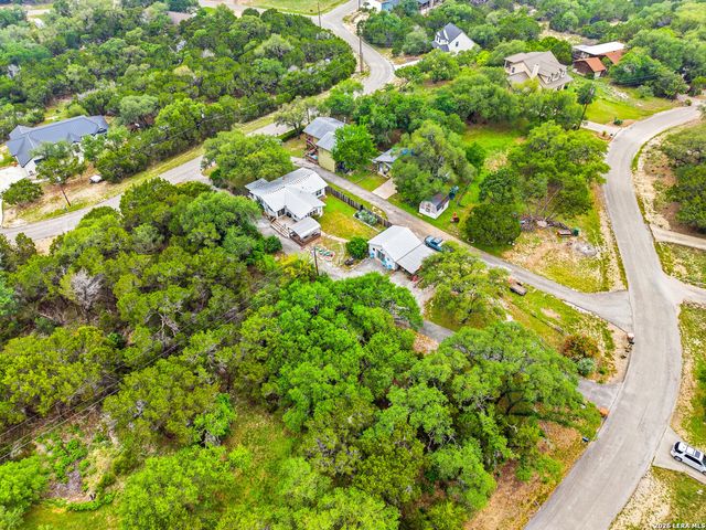1397 CANYON LAKE DR, Canyon Lake, TX 78133