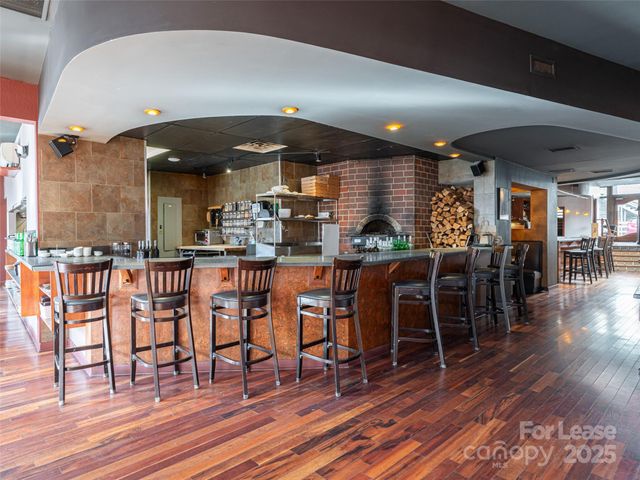 24 Wall Street, Asheville, NC 28801