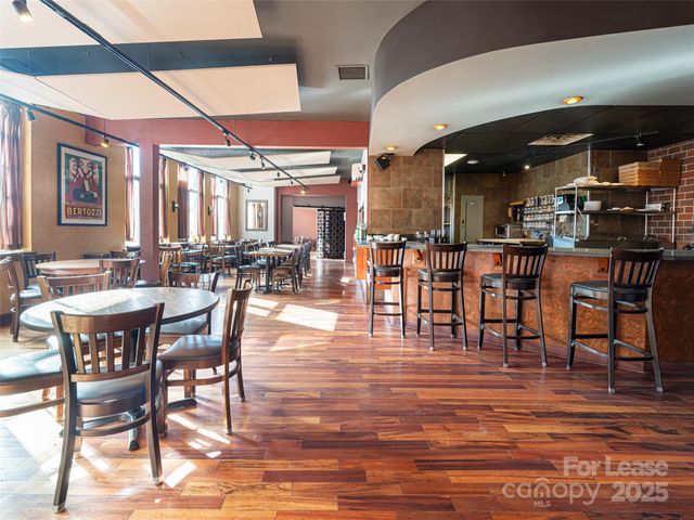 24 Wall Street, Asheville, NC 28801