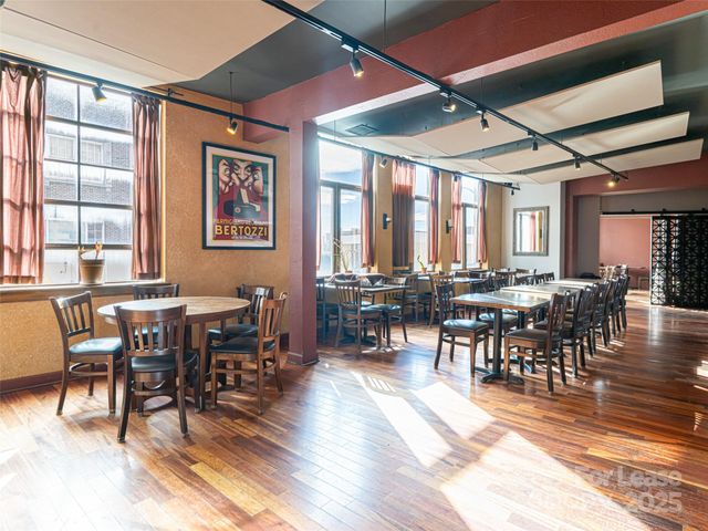 24 Wall Street, Asheville, NC 28801