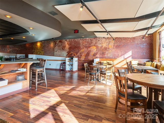 24 Wall Street, Asheville, NC 28801