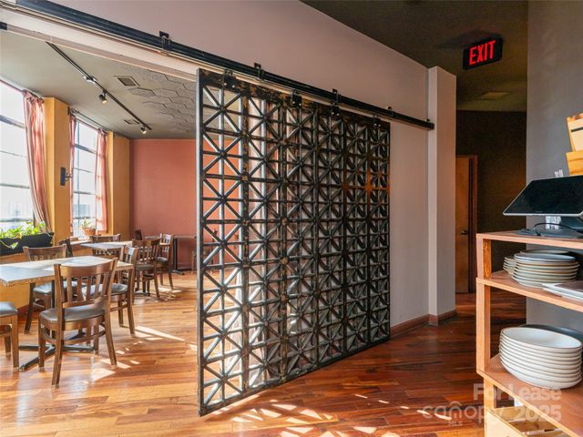 24 Wall Street, Asheville, NC 28801