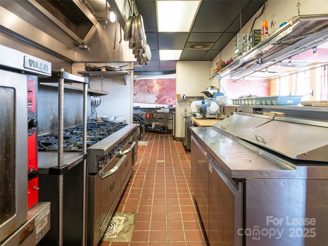 24 Wall Street, Asheville, NC 28801