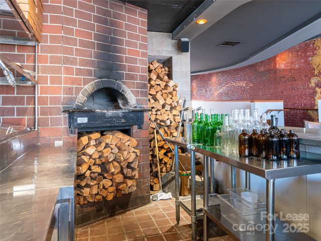 24 Wall Street, Asheville, NC 28801