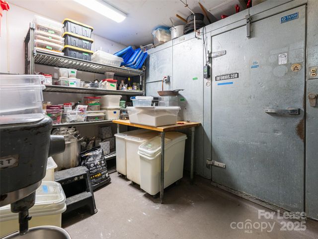 24 Wall Street, Asheville, NC 28801