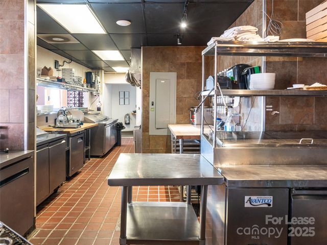 24 Wall Street, Asheville, NC 28801