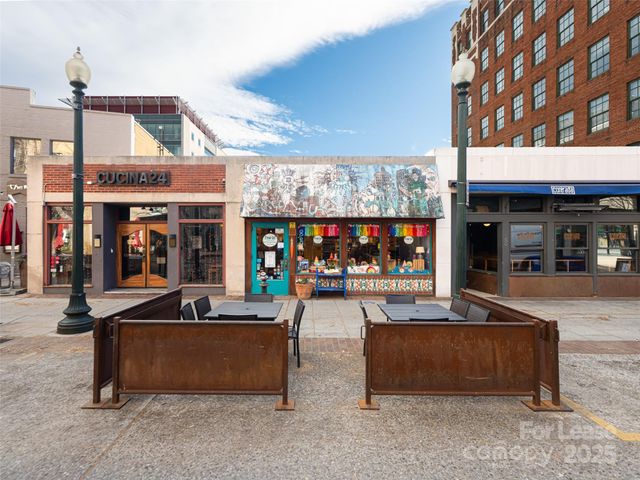 24 Wall Street, Asheville, NC 28801