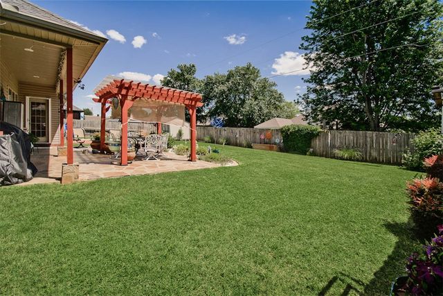 113 Skinner Street, Centerton, AR 72719