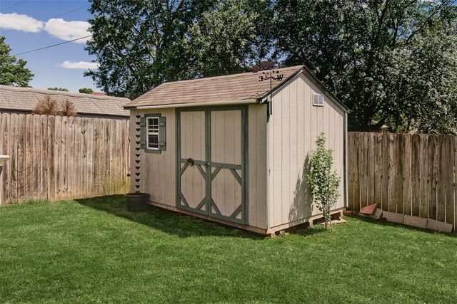 113 Skinner Street, Centerton, AR 72719