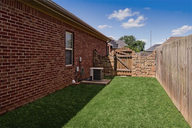 113 Skinner Street, Centerton, AR 72719