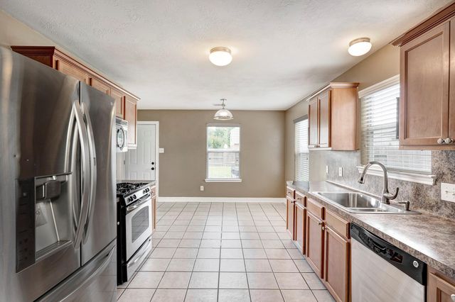 1915 Sable Glen Court, Richmond, TX 77469
