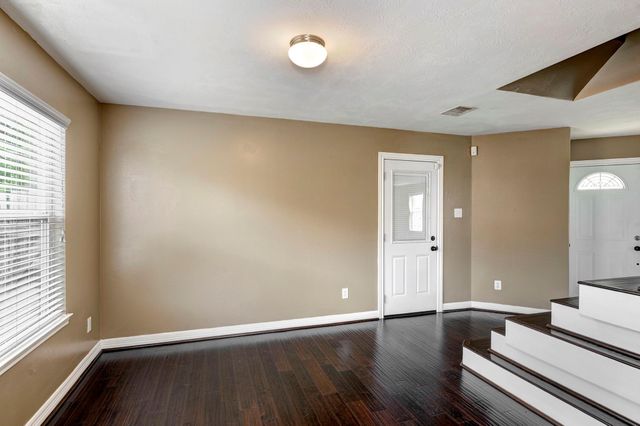 1915 Sable Glen Court, Richmond, TX 77469