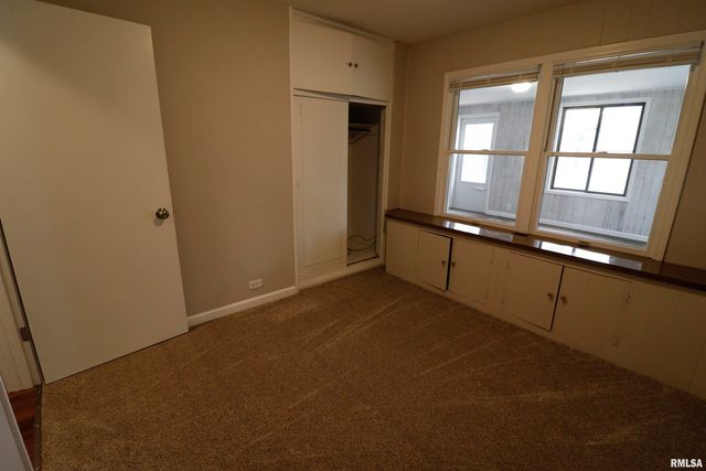 301 E MELBOURNE Avenue, Peoria, IL 61603