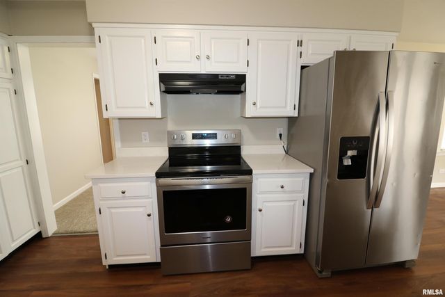 301 E MELBOURNE Avenue, Peoria, IL 61603