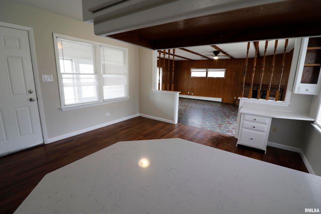 301 E MELBOURNE Avenue, Peoria, IL 61603