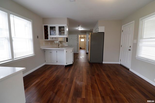 301 E MELBOURNE Avenue, Peoria, IL 61603